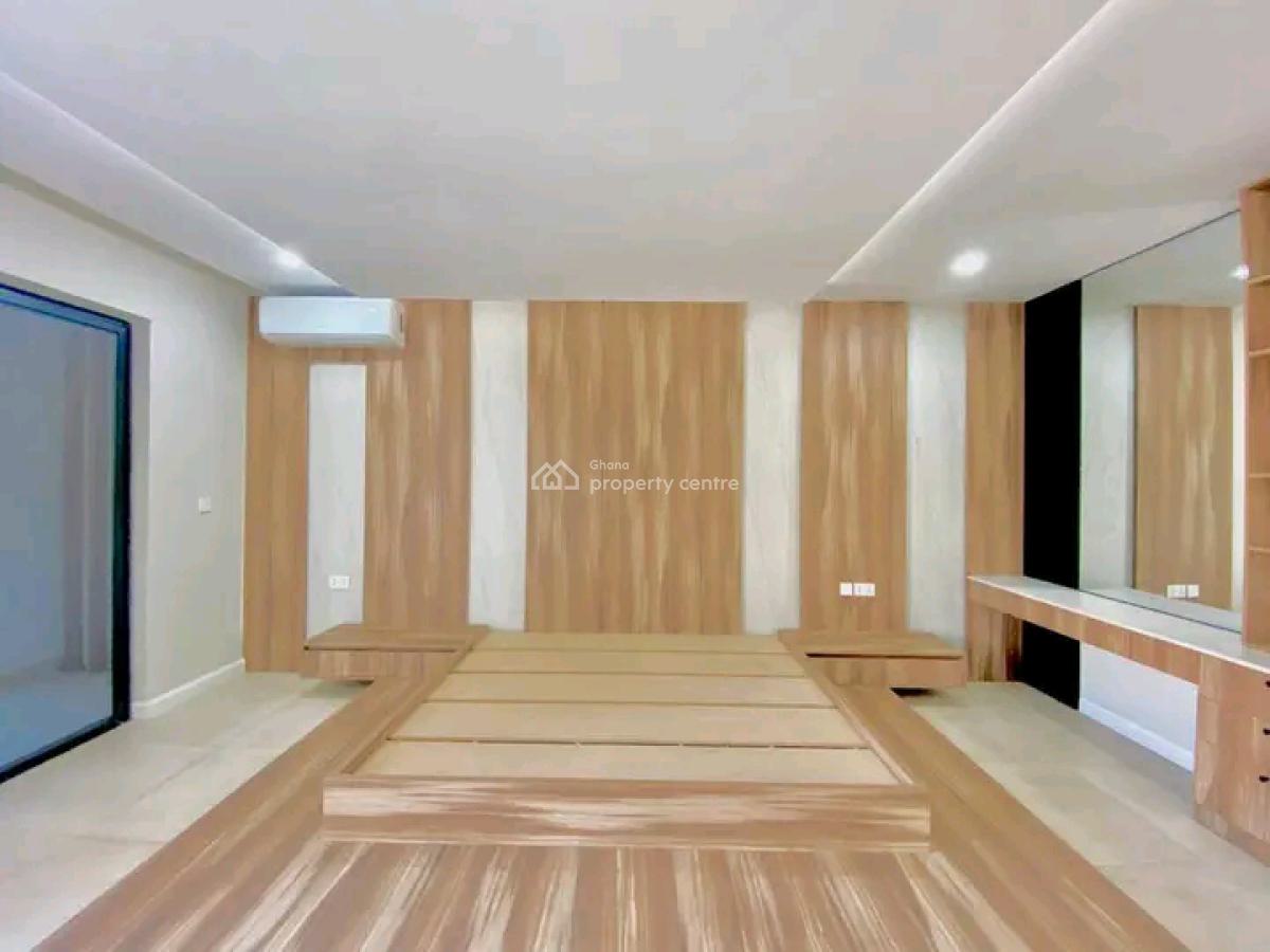 Executive 5-bedroom House @ East Airport, East Airport, Airport Residential Area, Accra, House for Sale