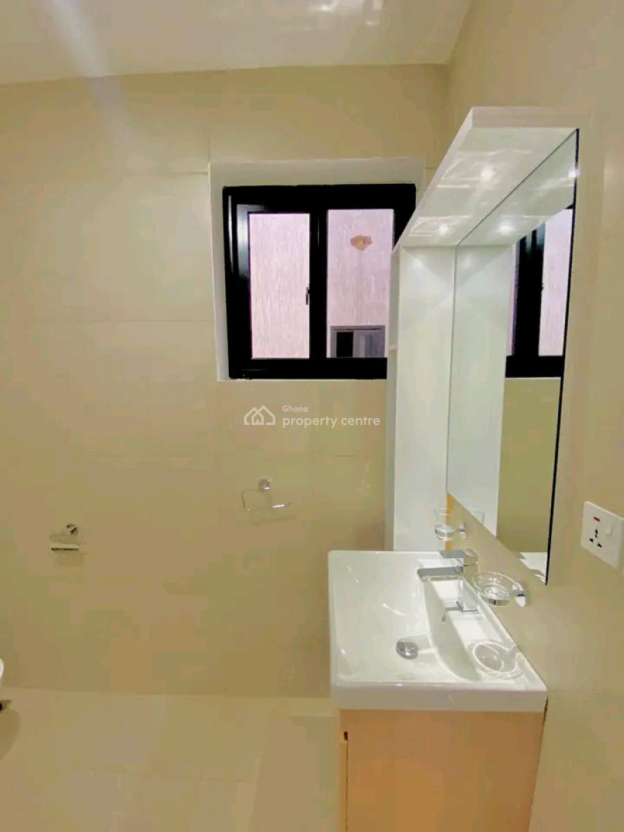 Executive 5-bedroom House @ East Airport, East Airport, Airport Residential Area, Accra, House for Sale