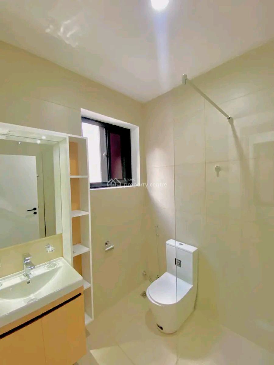 Executive 5-bedroom House @ East Airport, East Airport, Airport Residential Area, Accra, House for Sale