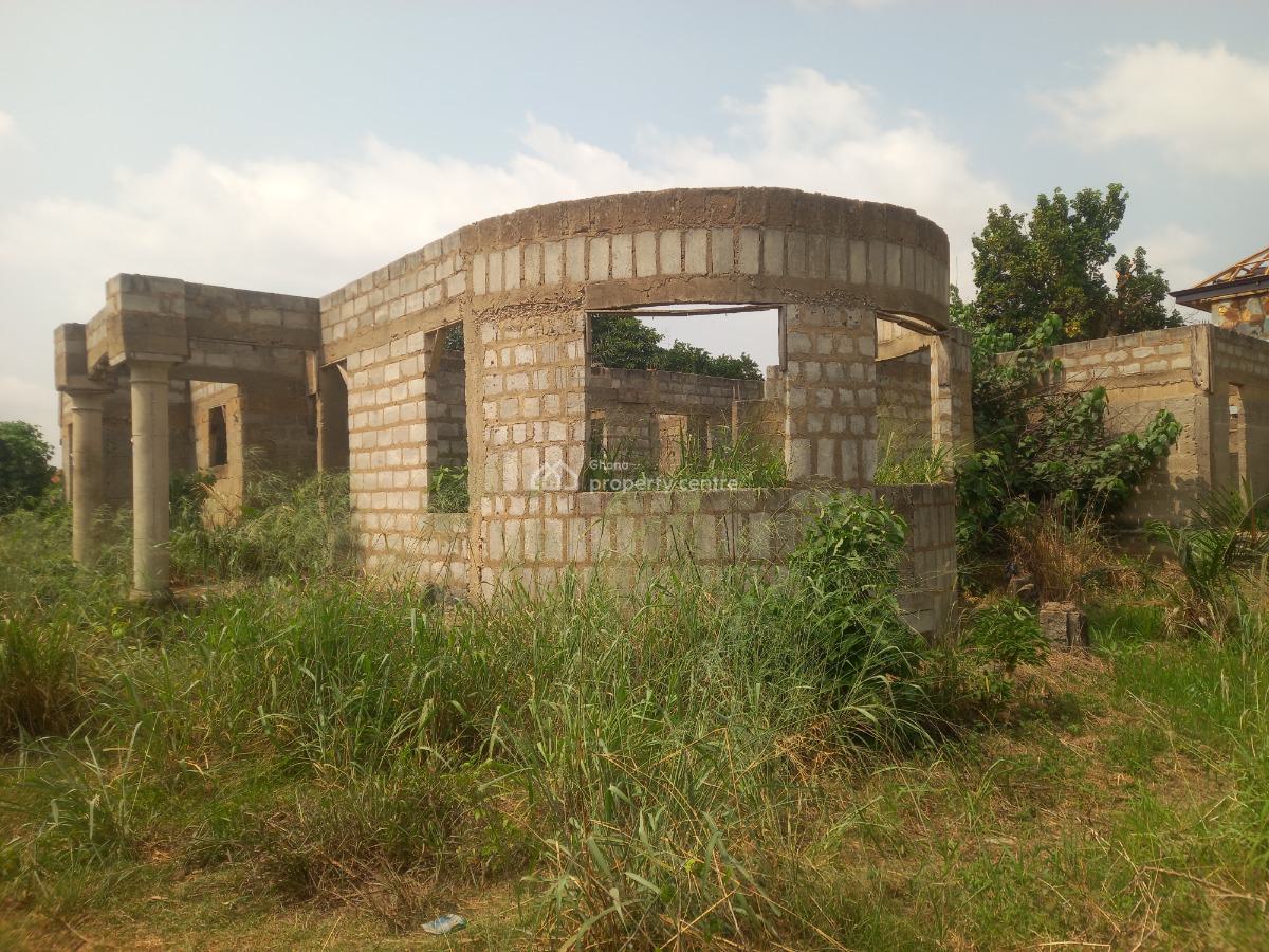 4 Bedrooms  ( 3rd House From Main Asphalt Road), Kenyasi Adwumam, Kumasi Metropolitan, Ashanti, House for Sale