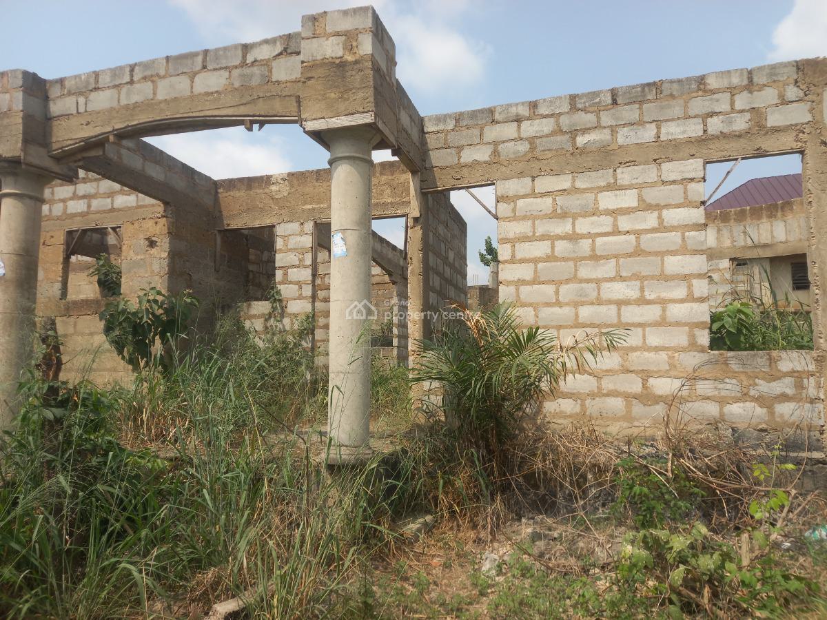 4 Bedrooms  ( 3rd House From Main Asphalt Road), Kenyasi Adwumam, Kumasi Metropolitan, Ashanti, House for Sale