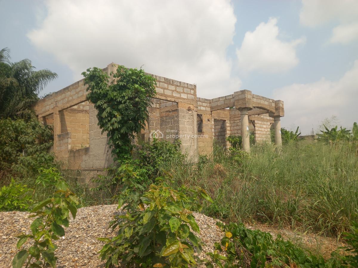 4 Bedrooms  ( 3rd House From Main Asphalt Road), Kenyasi Adwumam, Kumasi Metropolitan, Ashanti, House for Sale