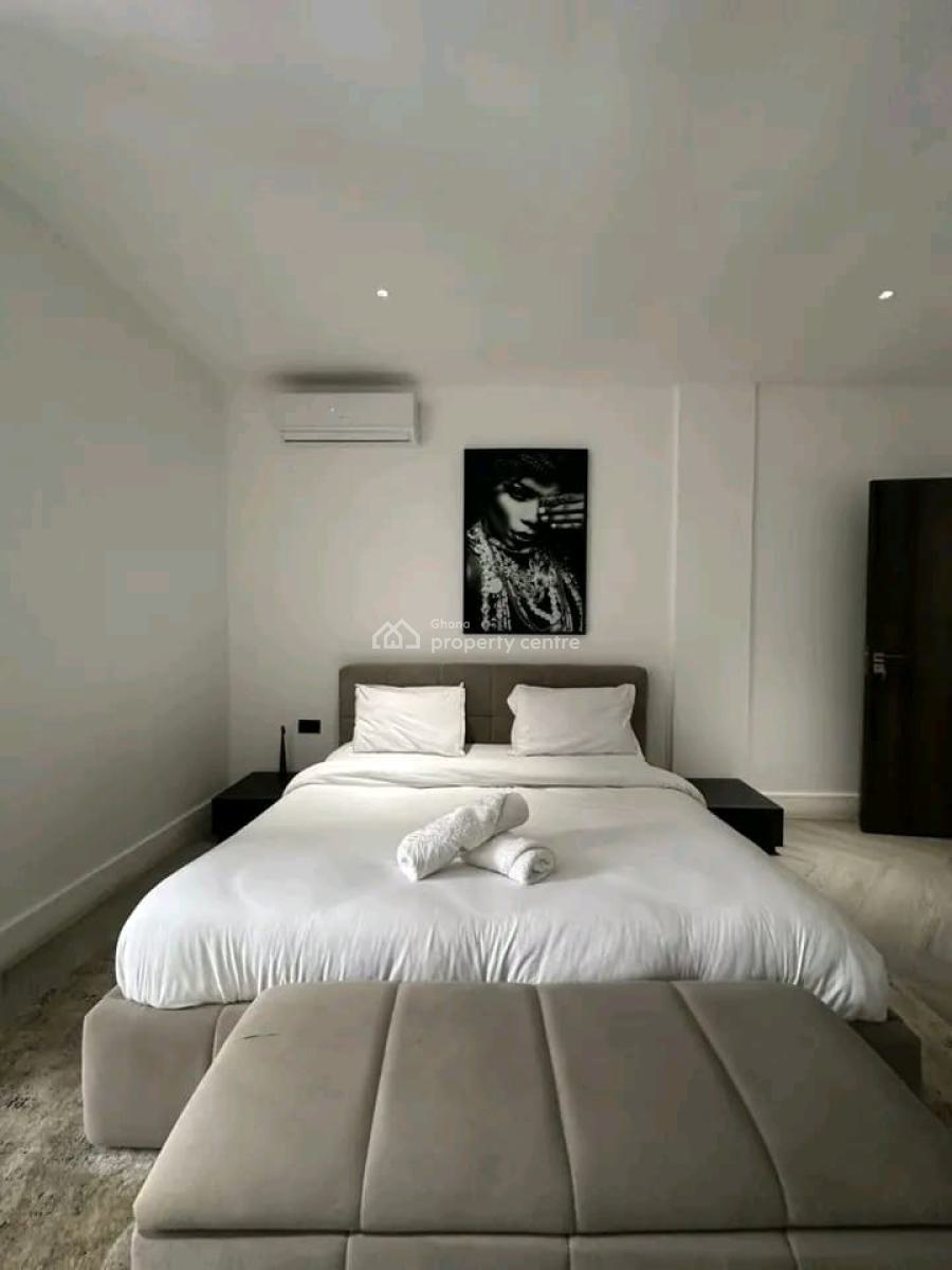 Luxurious Fully Furnished 4-bedroom Townhouse @  East Legon, East Legon, Accra, House Short Let