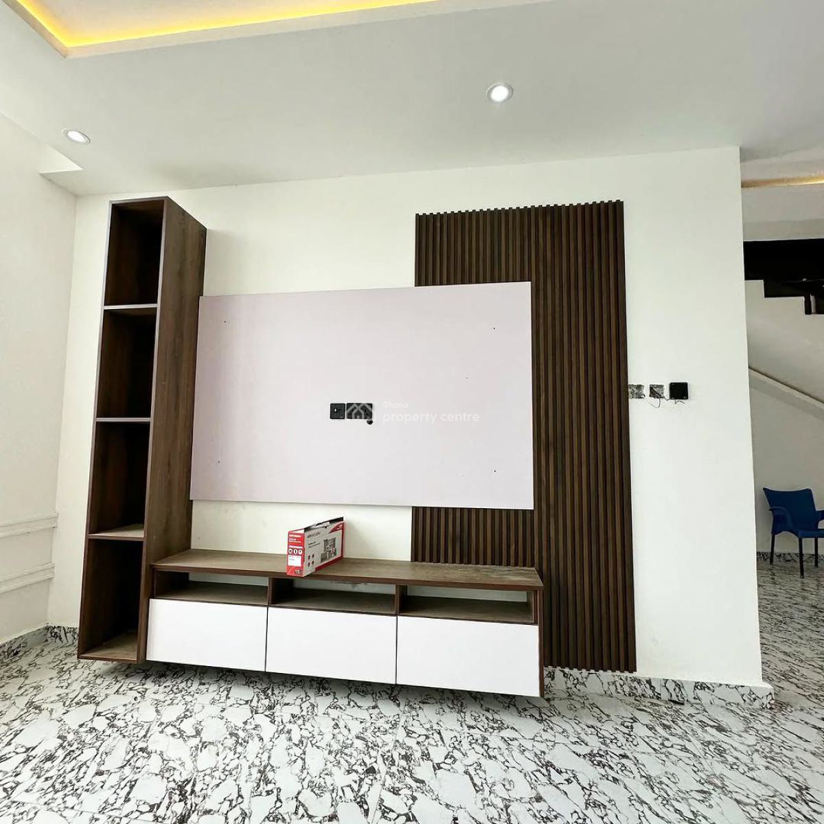 Executive 4 Bedrooms, Spintex, Accra, House for Sale