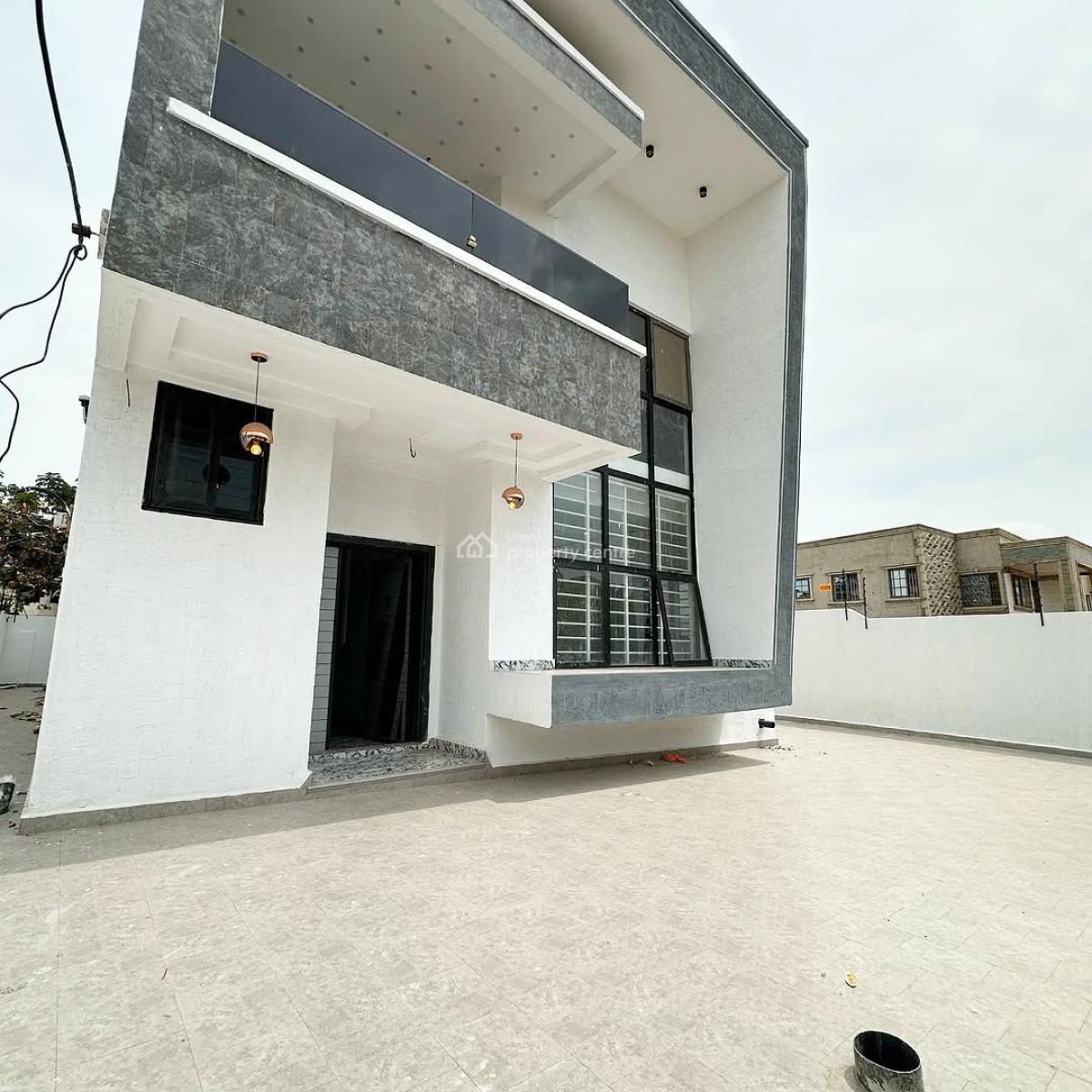 Executive 4 Bedrooms, Spintex, Accra, House for Sale