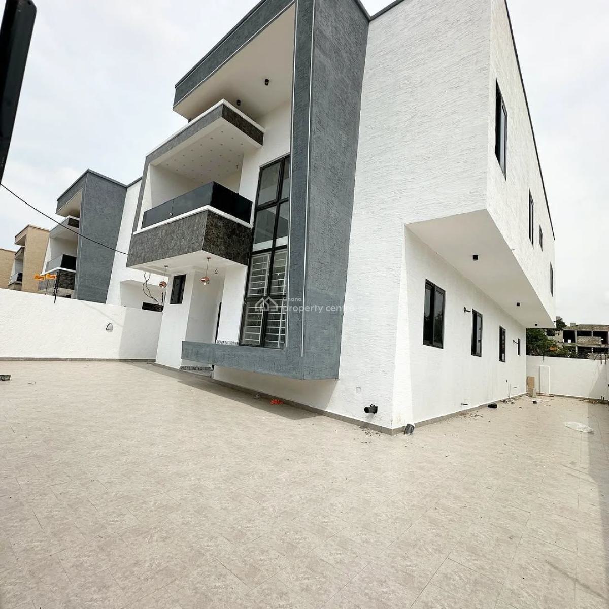 Executive 4 Bedrooms, Spintex, Accra, House for Sale