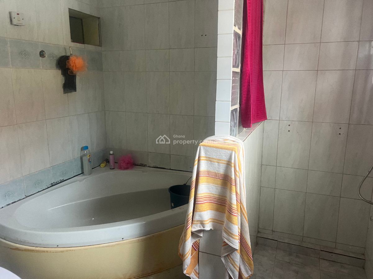 4bedrooms House in Nungua Beach, Nungua Beach, Teshie-nungua Estates, Accra, House for Sale