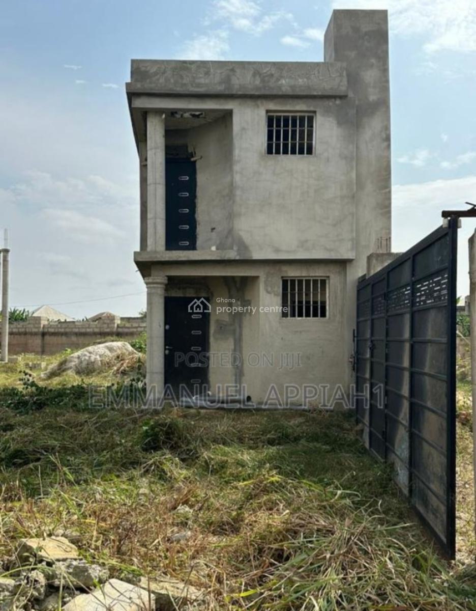 School  ( on 4 Plots) 2 Building Structures, Ejisu Besease, Ejisu-juaben Municipal, Ashanti, Commercial Property for Sale