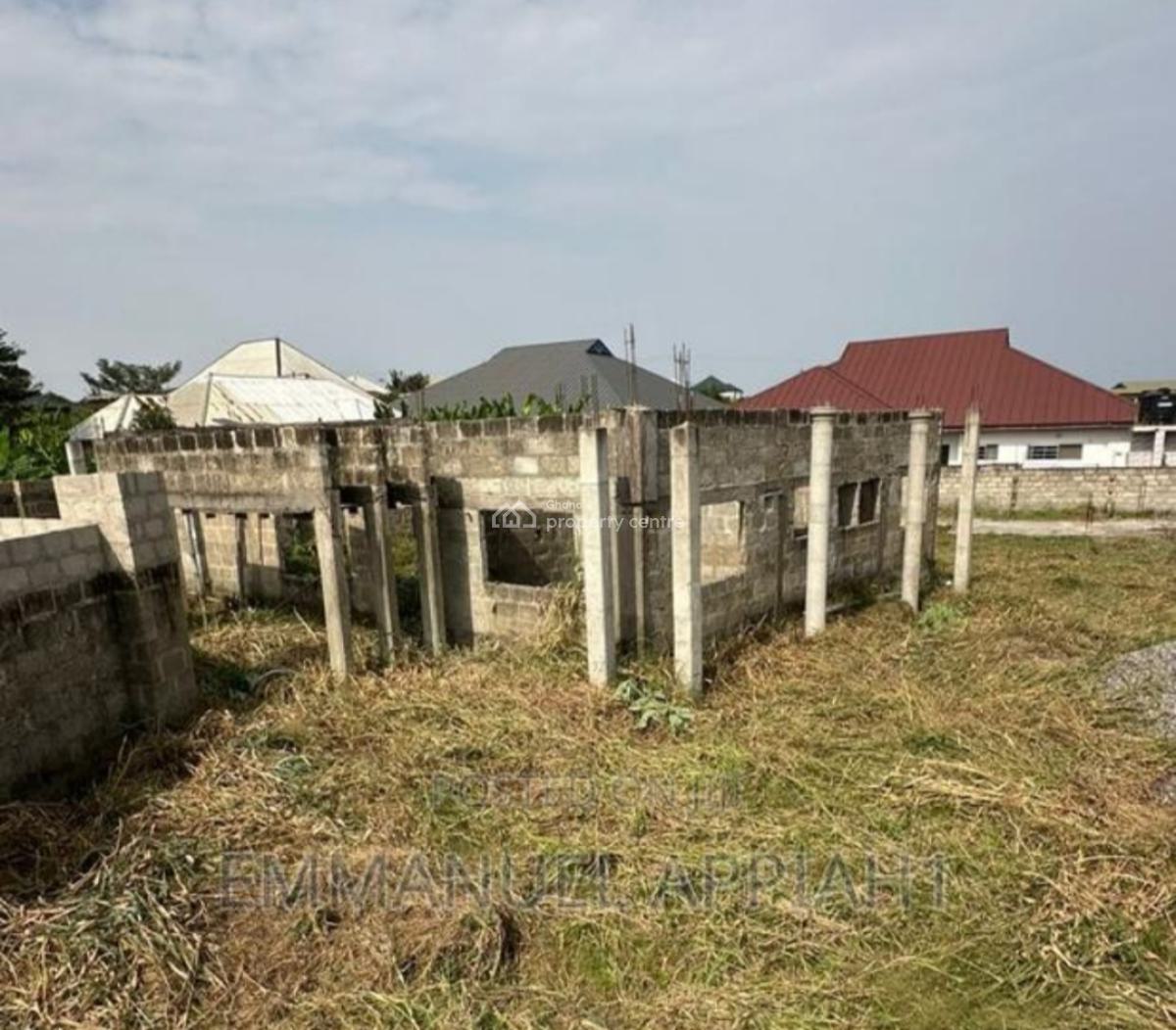 School  ( on 4 Plots) 2 Building Structures, Ejisu Besease, Ejisu-juaben Municipal, Ashanti, Commercial Property for Sale