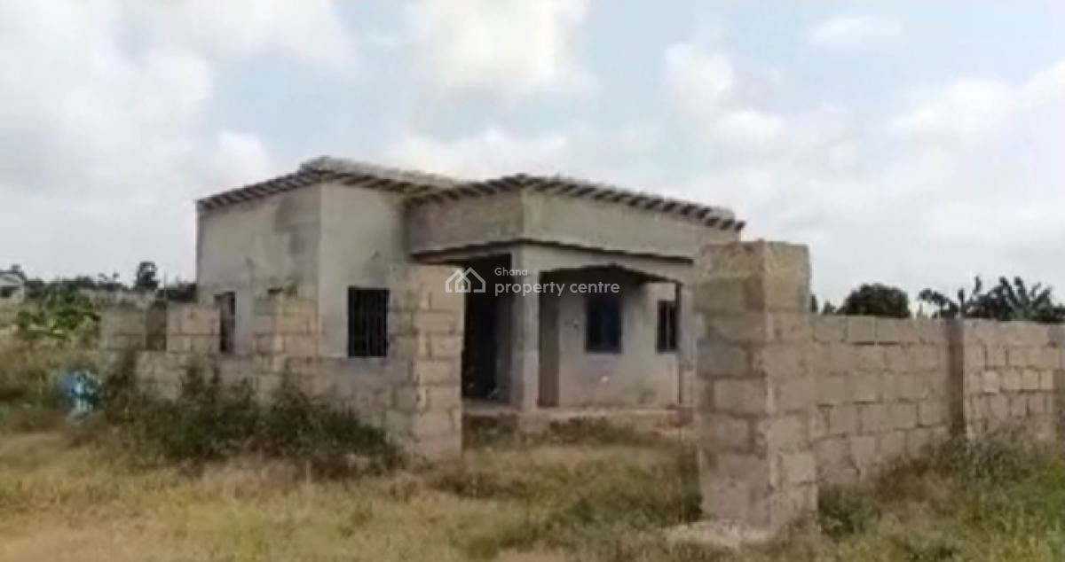 1 Bedroom & Hall House ( Full Plot), Aputuogya,  on Atonsu Lake Road., Kumasi Metropolitan, Ashanti, House for Sale