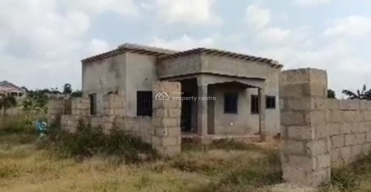 1 Bedroom & Hall House ( Full Plot), Aputuogya,  on Atonsu Lake Road., Kumasi Metropolitan, Ashanti, House for Sale