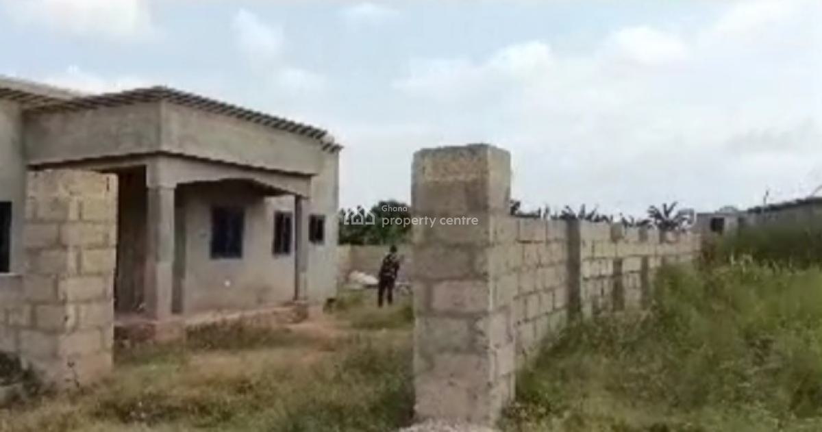 1 Bedroom & Hall House ( Full Plot), Aputuogya,  on Atonsu Lake Road., Kumasi Metropolitan, Ashanti, House for Sale