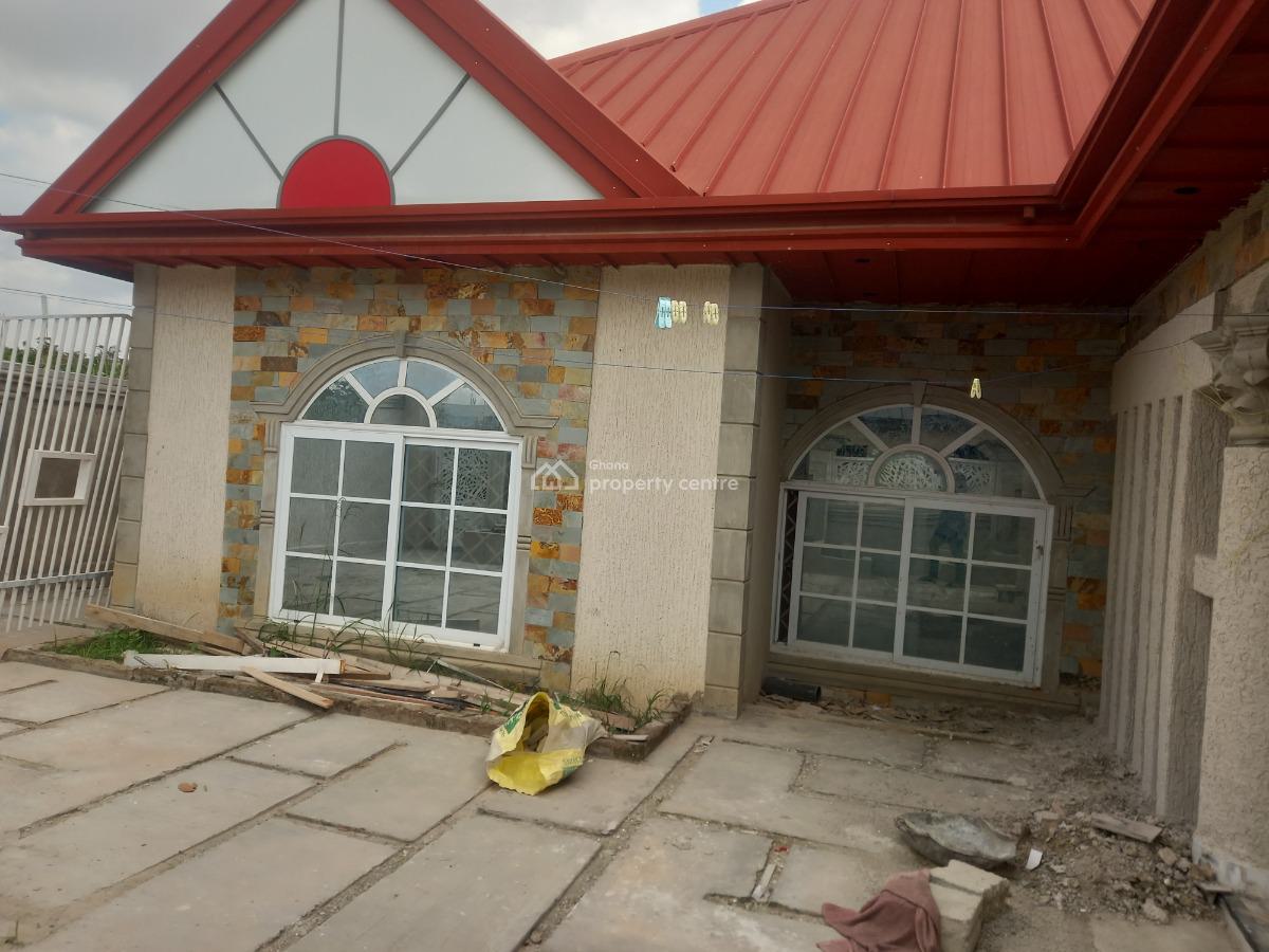8 Bedrooms ( Furnished), Esereso Adagya, Atonsu Aputuogya Road., Kumasi Metropolitan, Ashanti, House for Sale
