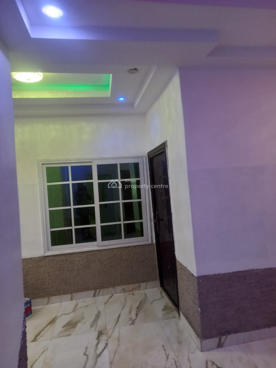 8 Bedrooms, Kenyasi Abrem, Kumasi Metropolitan, Ashanti, House for Sale
