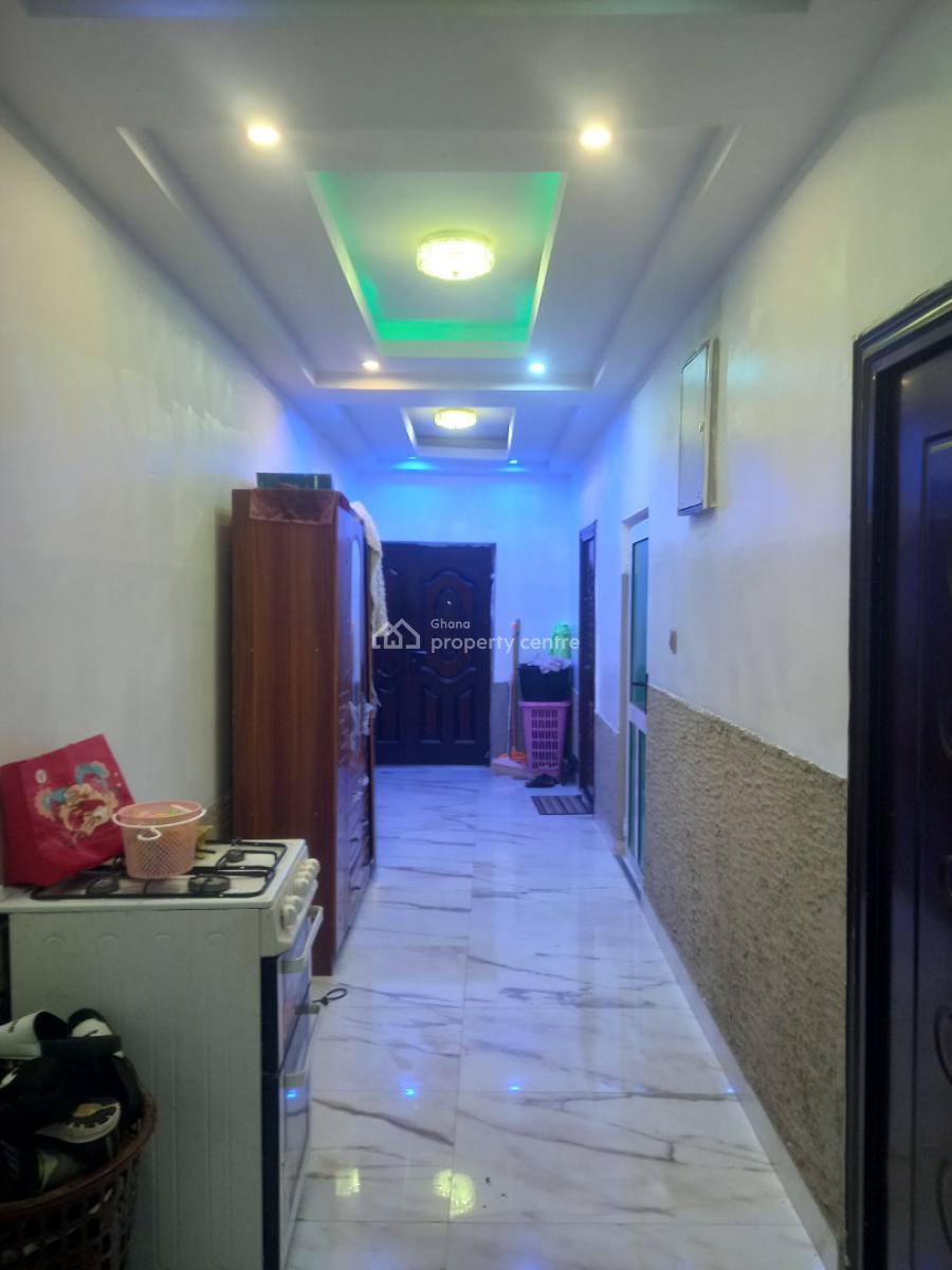 8 Bedrooms, Kenyasi Abrem, Kumasi Metropolitan, Ashanti, House for Sale