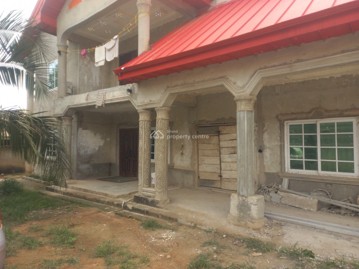 8 Bedrooms, Kenyasi Abrem, Kumasi Metropolitan, Ashanti, House for Sale