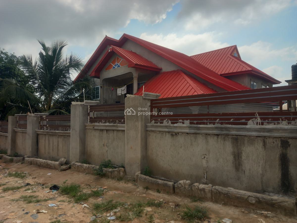 8 Bedrooms, Kenyasi Abrem, Kumasi Metropolitan, Ashanti, House for Sale