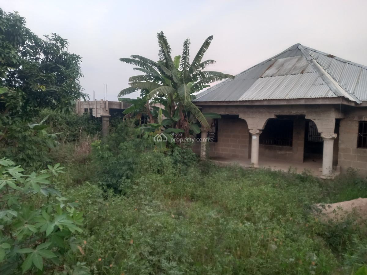 3 Bedrooms, Kenyasi Sisirase/ Mampongteng Korea., Kumasi Metropolitan, Ashanti, House for Sale