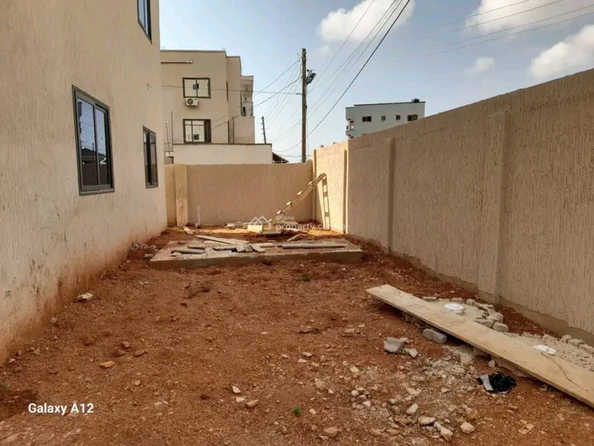 Executive Newly Built Chamber and Hall@ Tseaddo, Tse Addo, Accra, Apartment for Rent