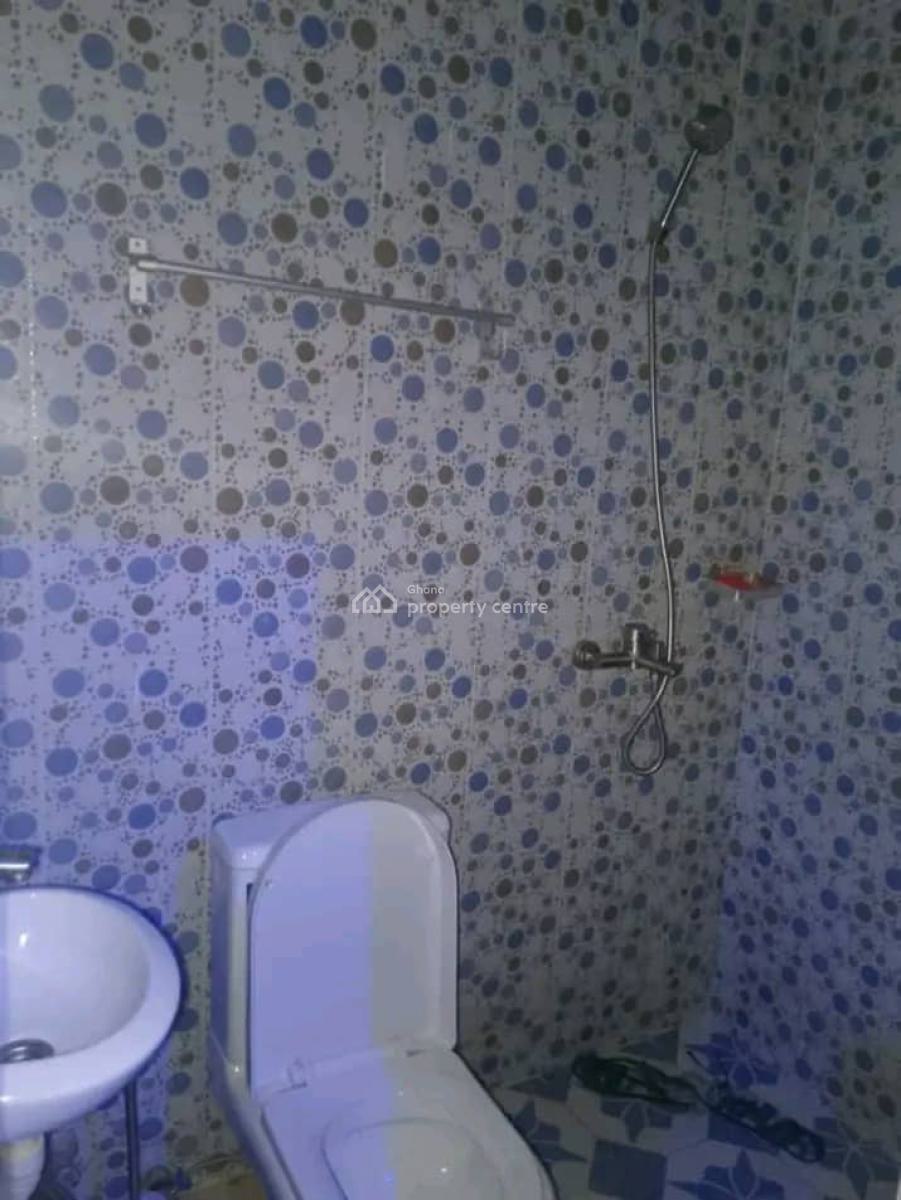 Fairly Used Chamber and Hall @ Abelenkpe, Abelemkpe, Accra, Apartment for Rent