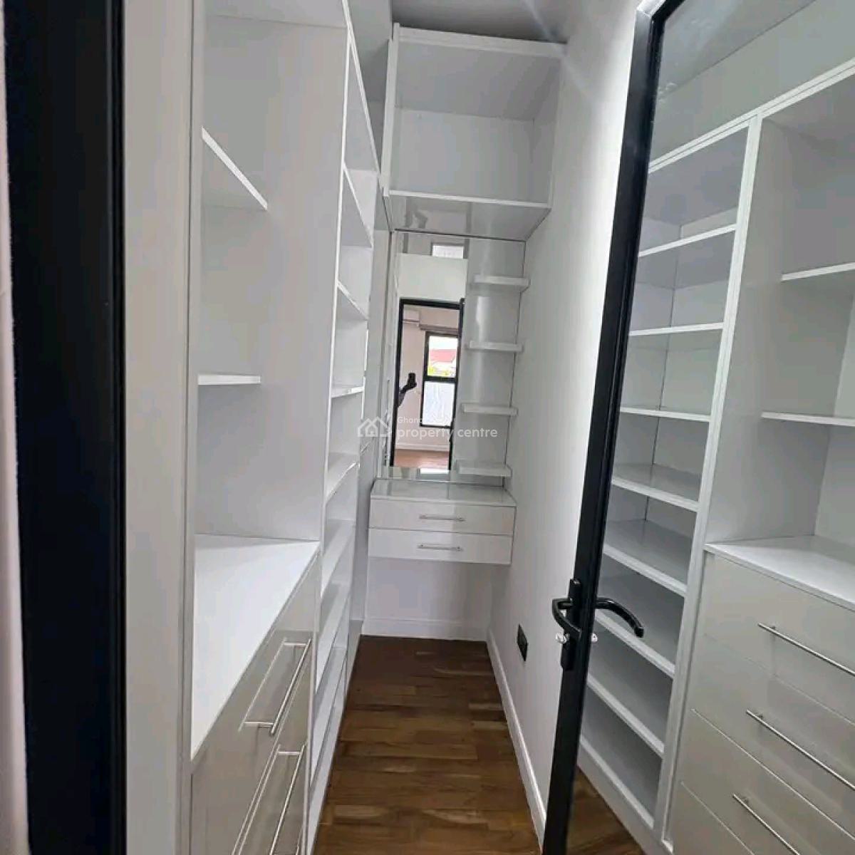 Premium 4-bedroom Stunning Mansion House @ Labone, North Labone, Accra, House for Sale