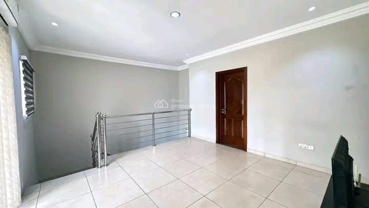 a Luxurious Fully Furnished 3-bedroom Townhouse @ Dzorwulu, Dzorwulu, Accra, Townhouse for Sale