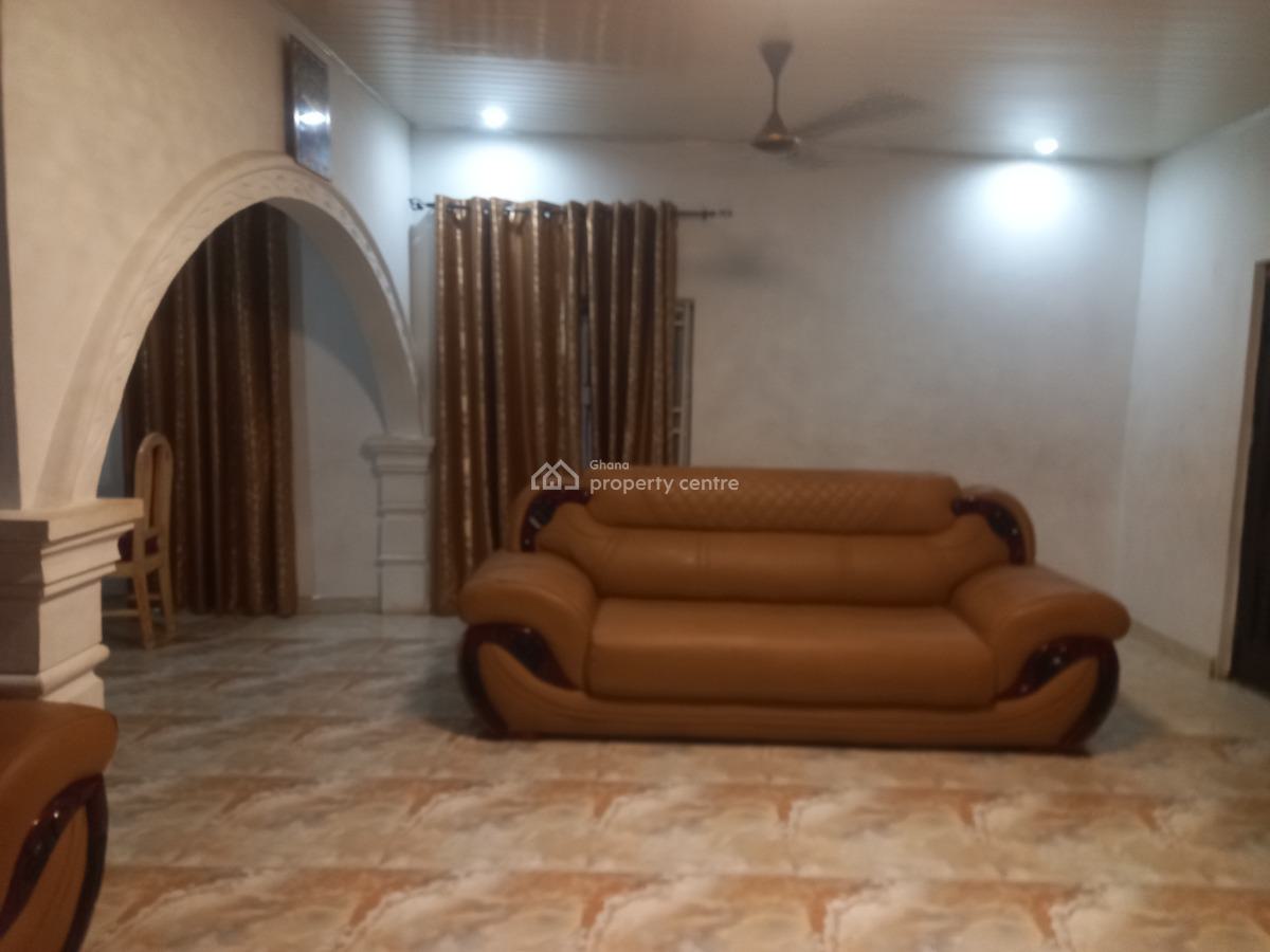 4 Bedrooms, Owhim Amanfrom,  on Abrepo Road., Kumasi Metropolitan, Ashanti, House for Sale
