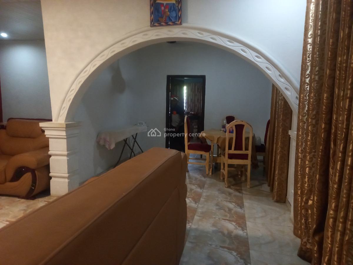 4 Bedrooms, Owhim Amanfrom,  on Abrepo Road., Kumasi Metropolitan, Ashanti, House for Sale