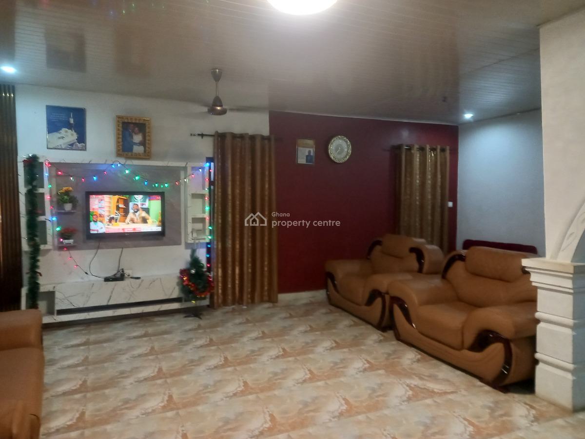 4 Bedrooms, Owhim Amanfrom,  on Abrepo Road., Kumasi Metropolitan, Ashanti, House for Sale