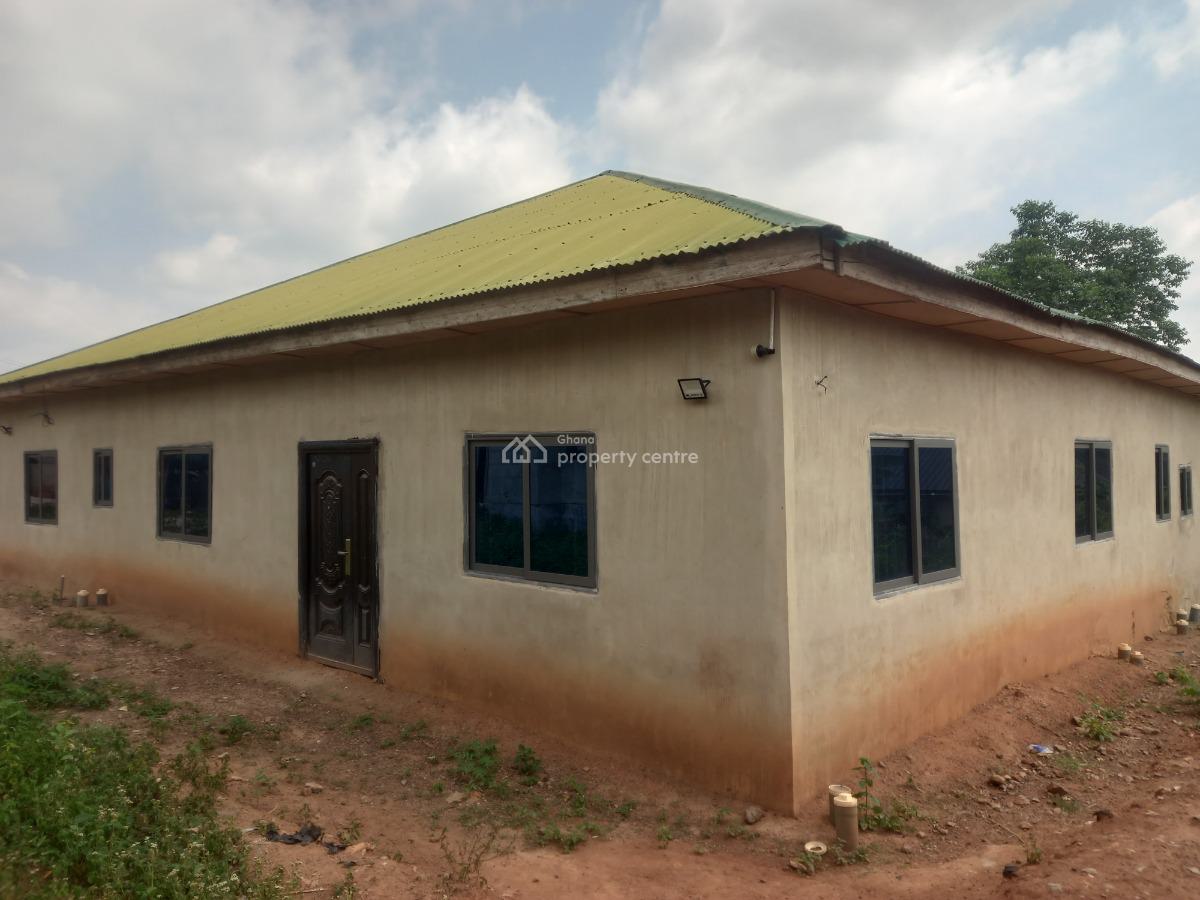 5 Bedrooms, Tano Odumasi,near Kona, on Kumasi Asante Mampong Road., Kumasi Metropolitan, Ashanti, House for Sale