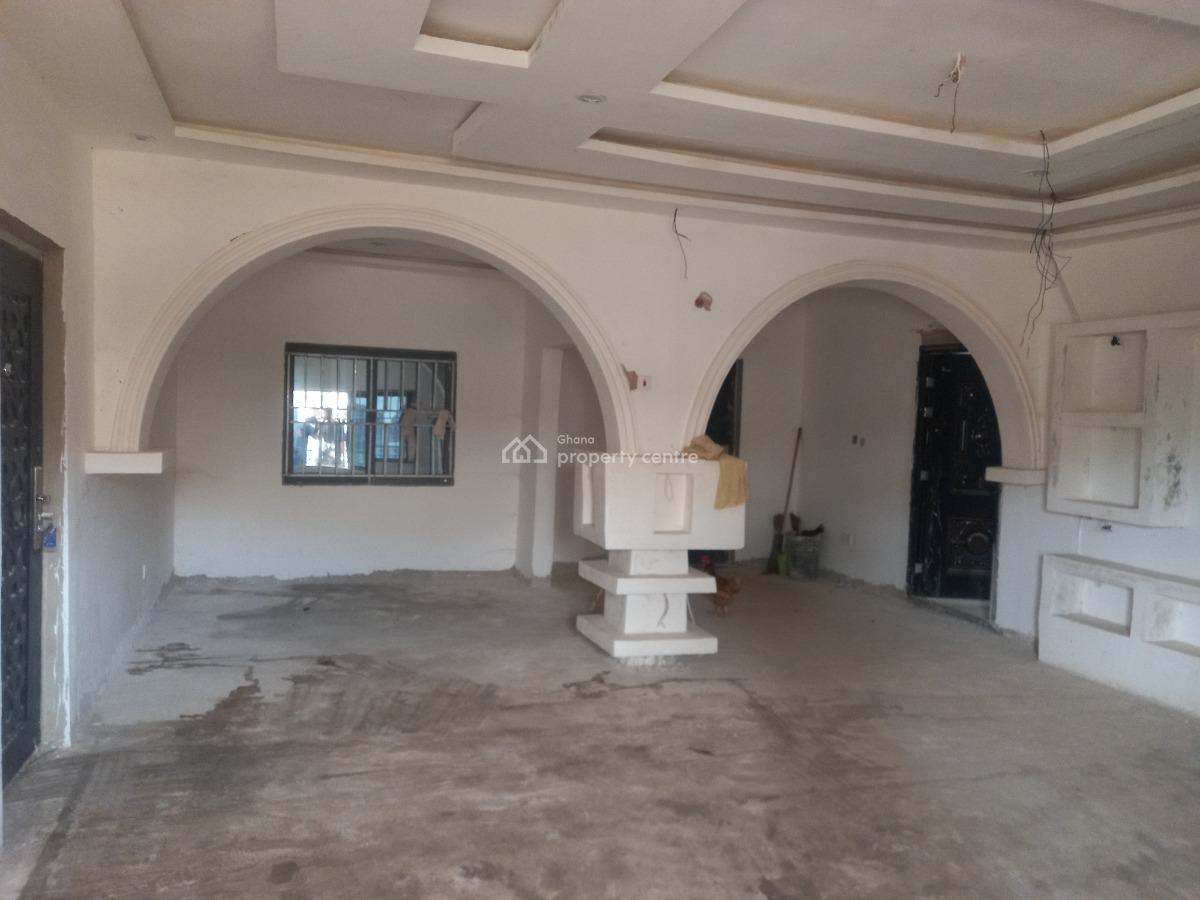 5 Bedrooms, Tano Odumasi,near Kona, on Kumasi Asante Mampong Road., Kumasi Metropolitan, Ashanti, House for Sale