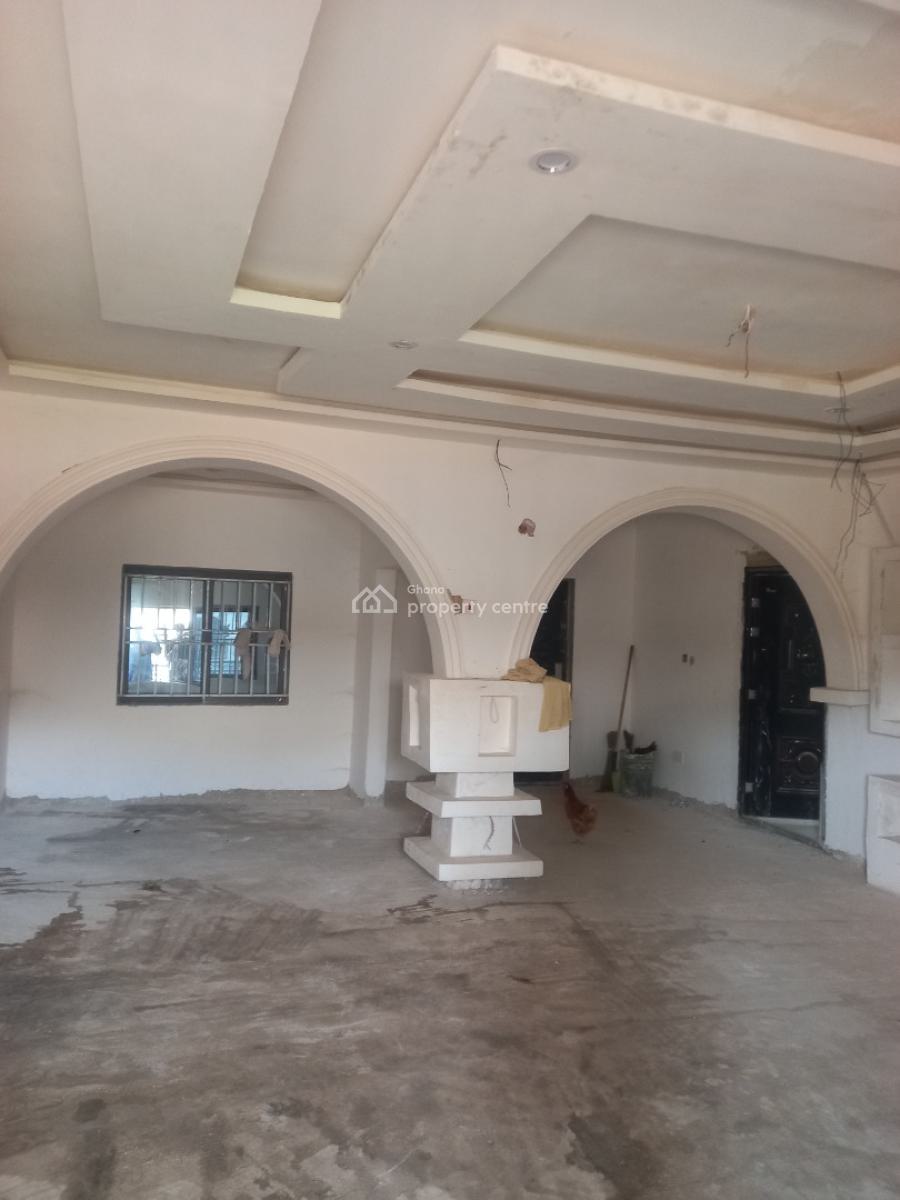 5 Bedrooms, Tano Odumasi,near Kona, on Kumasi Asante Mampong Road., Kumasi Metropolitan, Ashanti, House for Sale