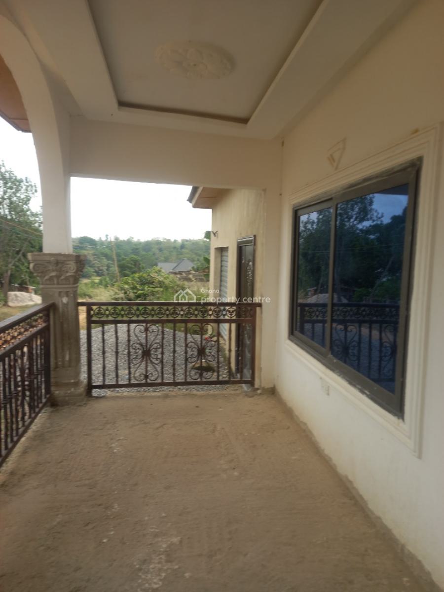 5 Bedrooms, Tano Odumasi,near Kona, on Kumasi Asante Mampong Road., Kumasi Metropolitan, Ashanti, House for Sale