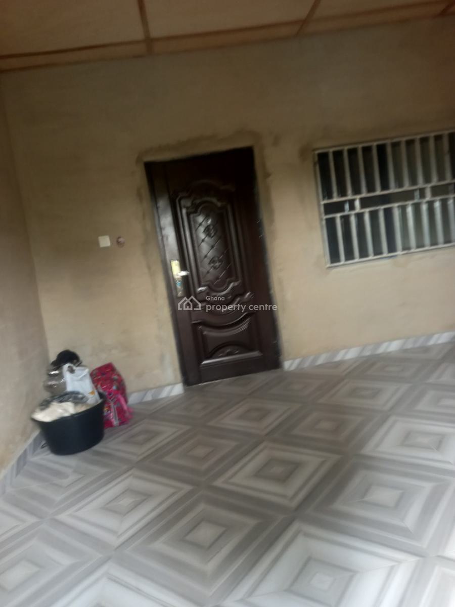 5 Bedrooms, Tano Odumasi,near Kona, on Kumasi Asante Mampong Road., Kumasi Metropolitan, Ashanti, House for Sale