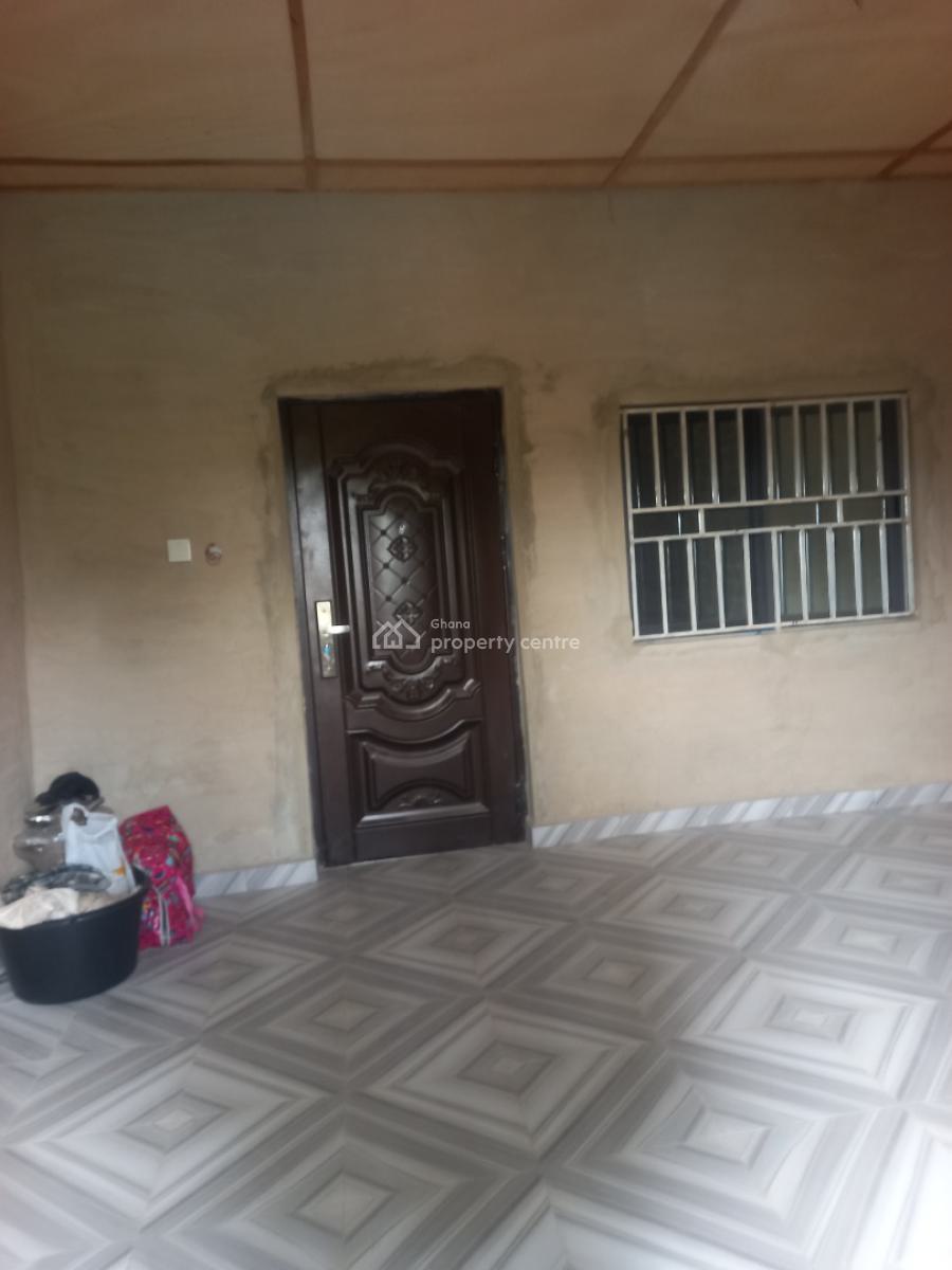 5 Bedrooms, Tano Odumasi,near Kona, on Kumasi Asante Mampong Road., Kumasi Metropolitan, Ashanti, House for Sale