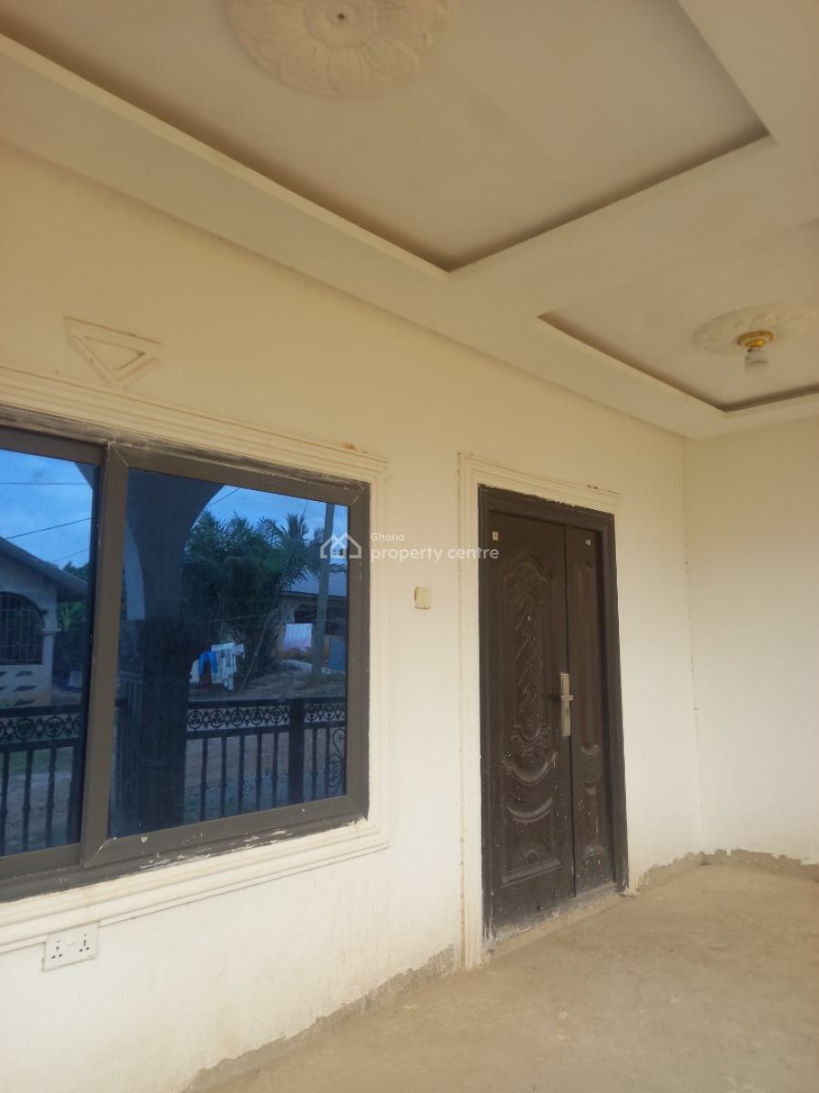 5 Bedrooms, Tano Odumasi,near Kona, on Kumasi Asante Mampong Road., Kumasi Metropolitan, Ashanti, House for Sale