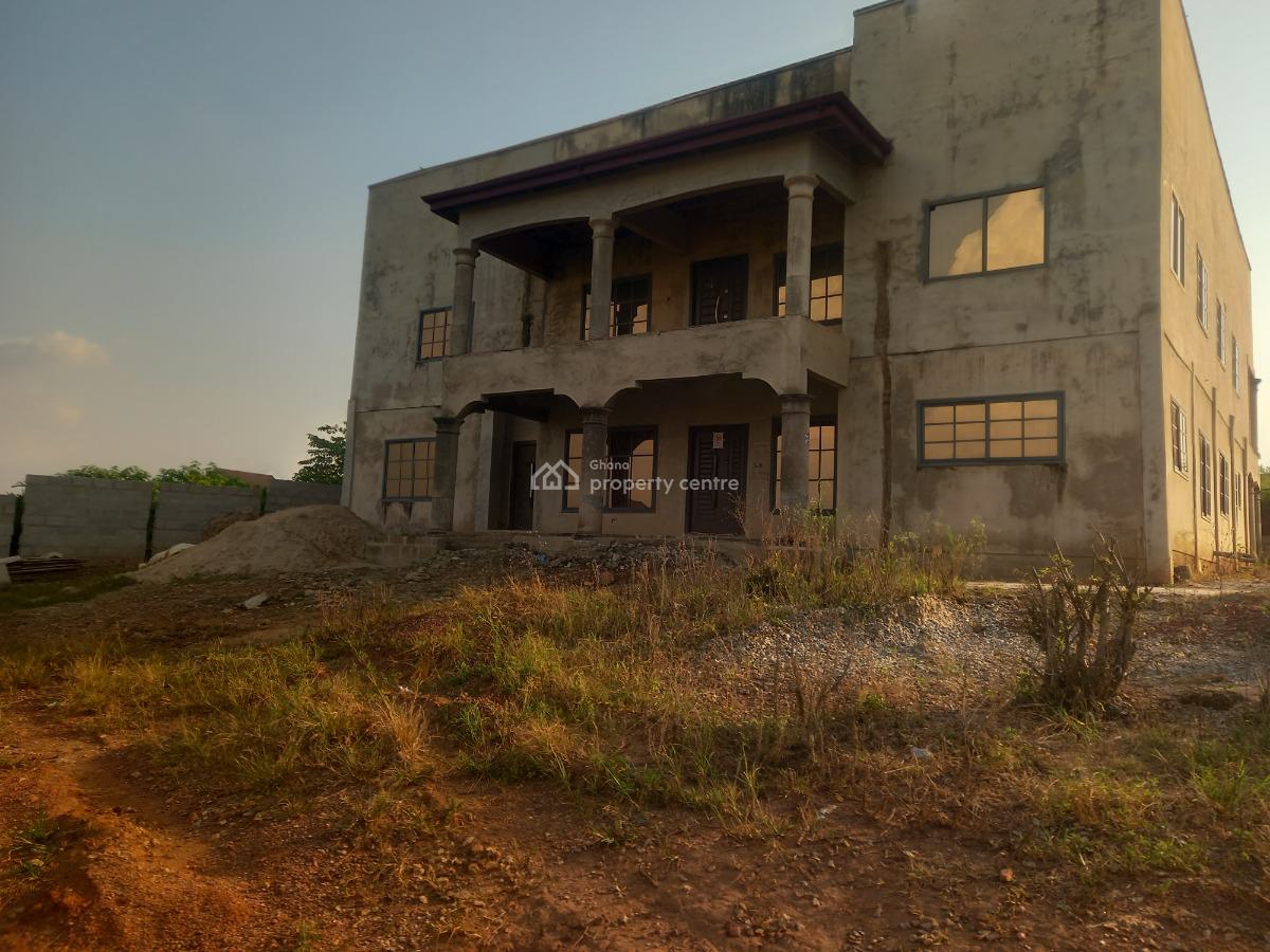 6 Bedrooms, Asuofia Kokoben,  on Abrepo Road., Kumasi Metropolitan, Ashanti, House for Sale