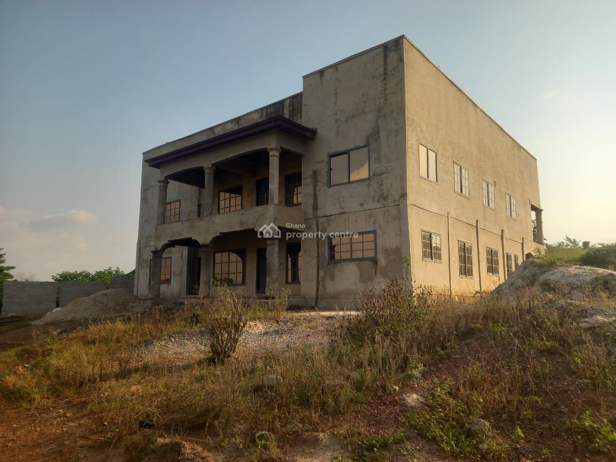 6 Bedrooms, Asuofia Kokoben,  on Abrepo Road., Kumasi Metropolitan, Ashanti, House for Sale