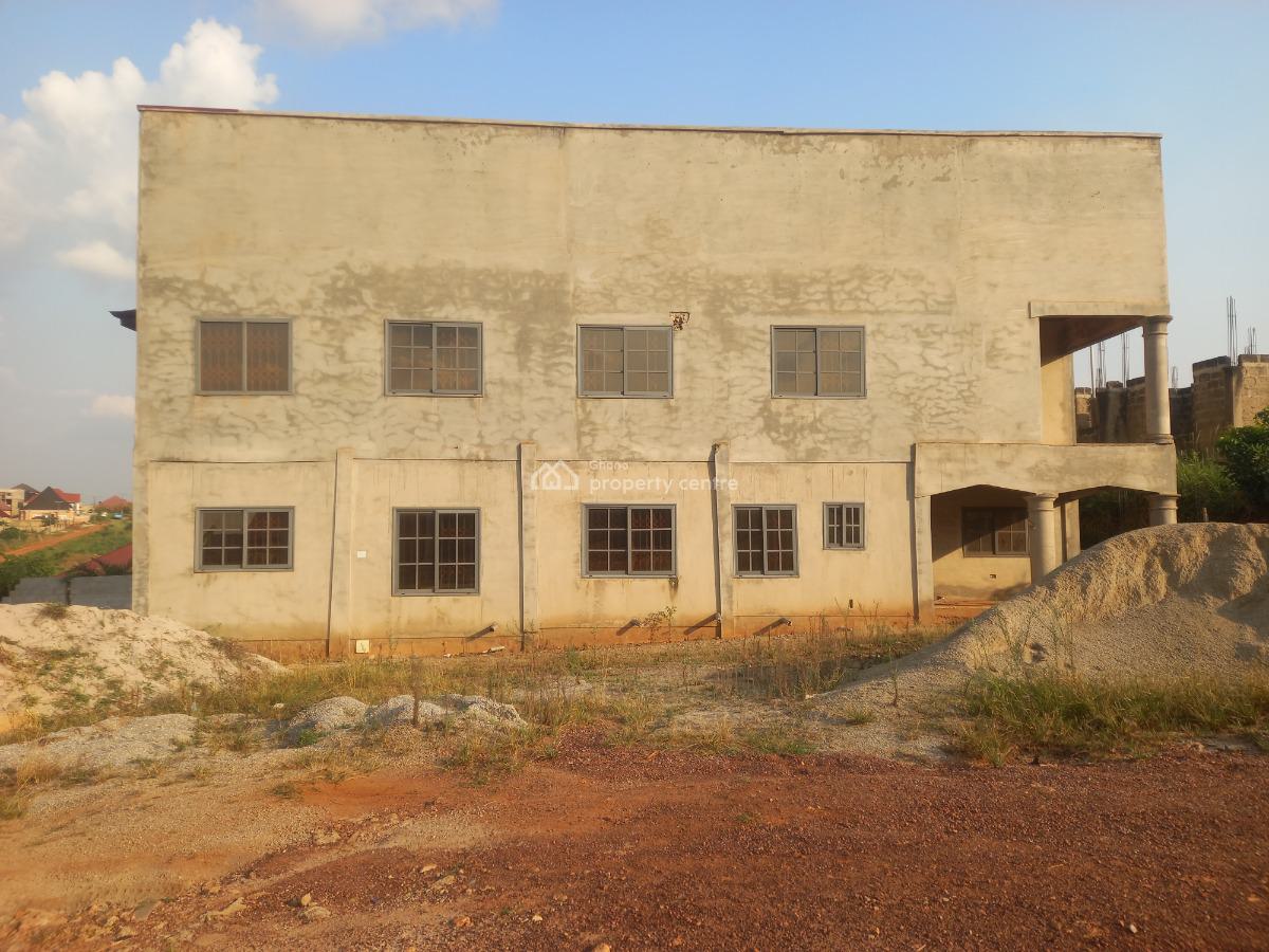 6 Bedrooms, Asuofia Kokoben,  on Abrepo Road., Kumasi Metropolitan, Ashanti, House for Sale