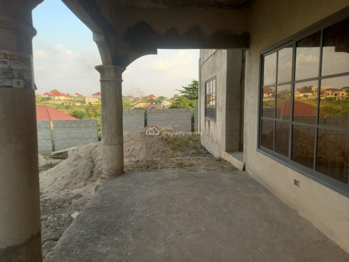 6 Bedrooms, Asuofia Kokoben,  on Abrepo Road., Kumasi Metropolitan, Ashanti, House for Sale