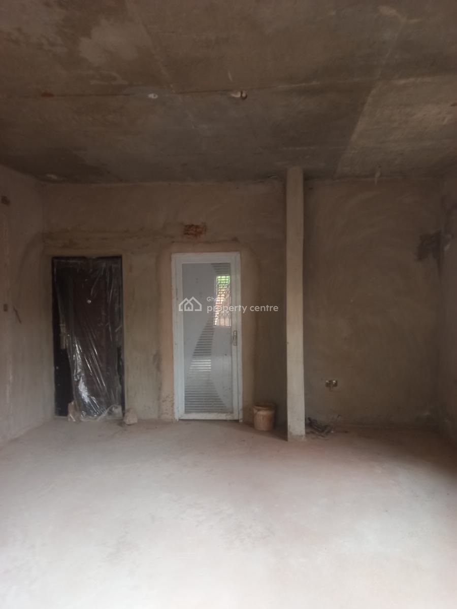 6 Bedrooms, Asuofia Kokoben,  on Abrepo Road., Kumasi Metropolitan, Ashanti, House for Sale