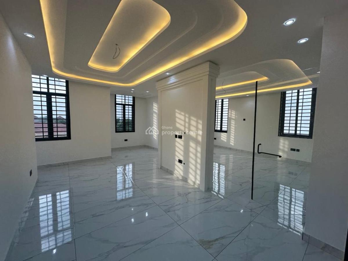 Luxury 4 Bedrooms House, Nanakrom Estate Road, Adenta Municipal, Accra, House for Sale