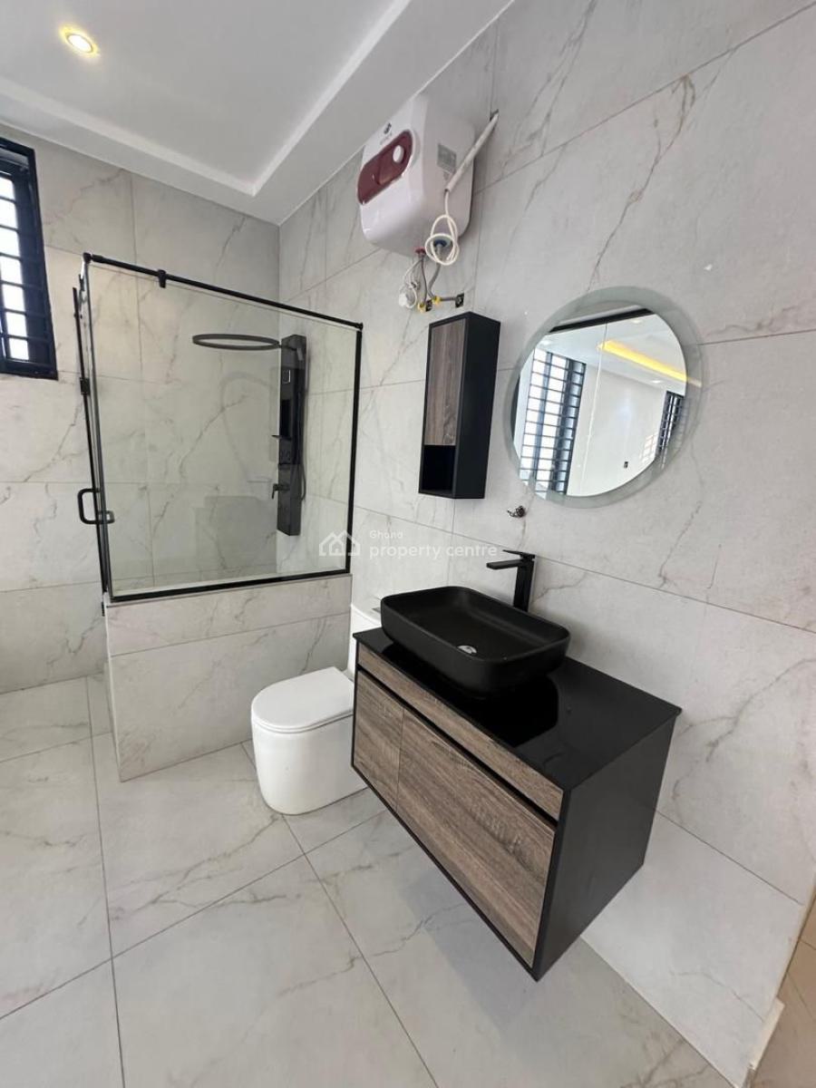 Luxury 4 Bedrooms House, Nanakrom Estate Road, Adenta Municipal, Accra, House for Sale