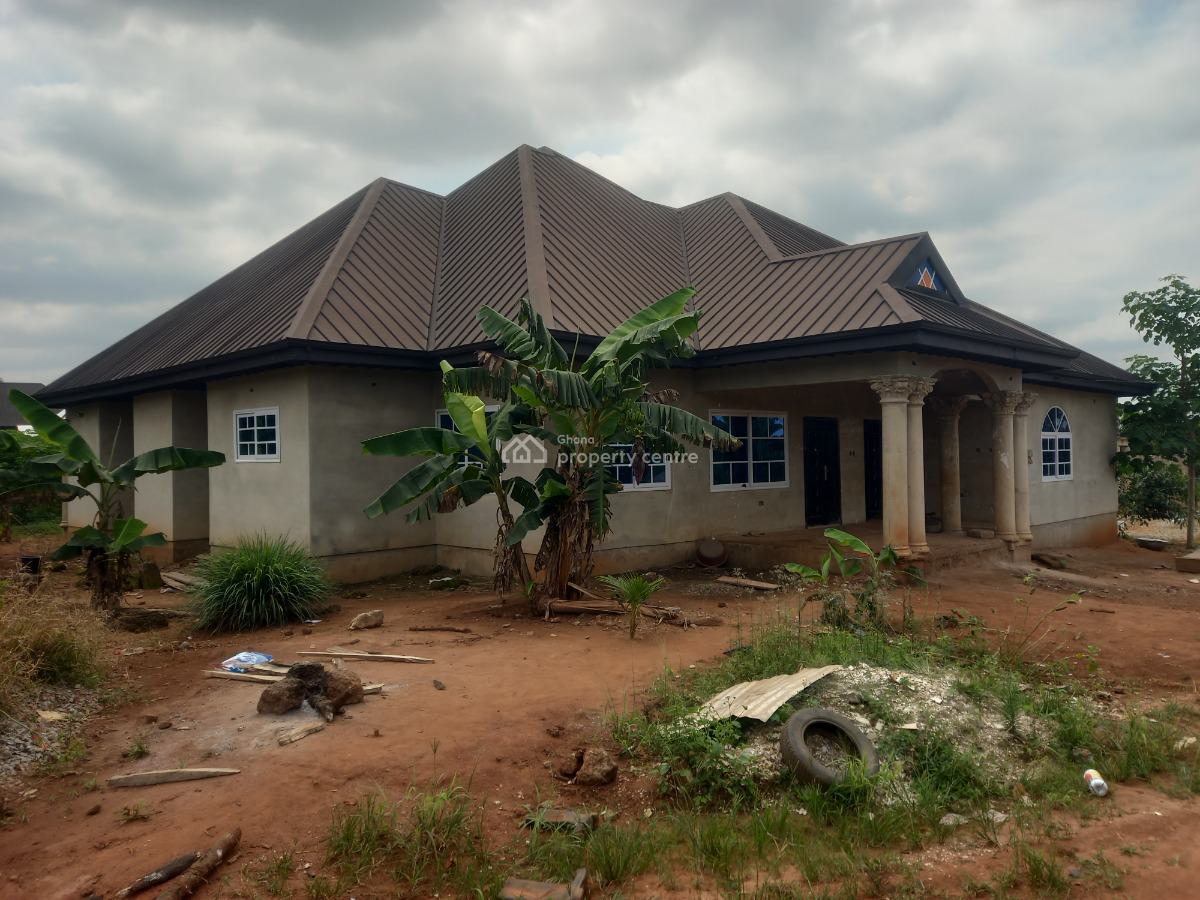 5 Bedrooms, Near Afari Military Hospital, on Abuakwa Nkawie Toase Road, Kumasi Metropolitan, Ashanti, House for Sale