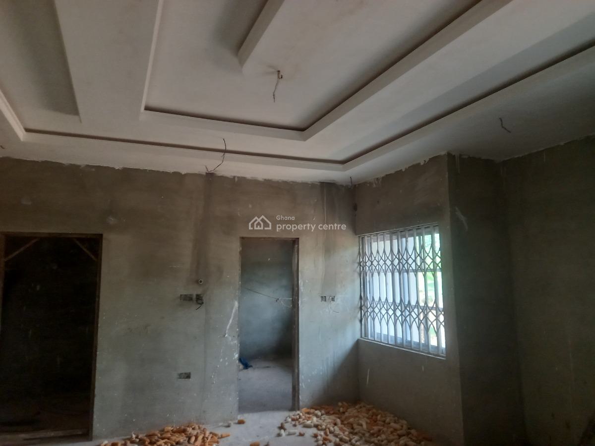 5 Bedrooms, Near Afari Military Hospital, on Abuakwa Nkawie Toase Road, Kumasi Metropolitan, Ashanti, House for Sale