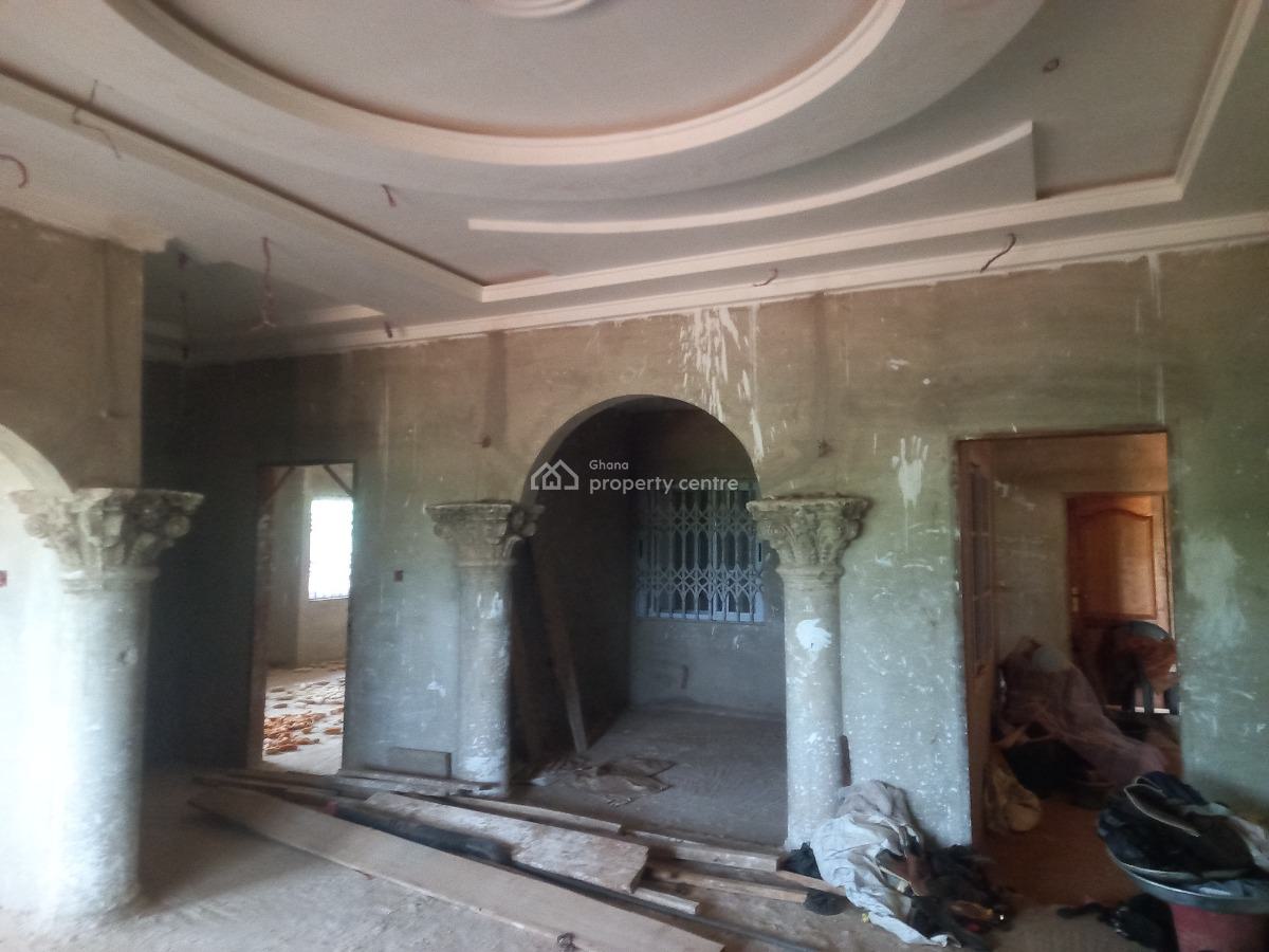 5 Bedrooms, Near Afari Military Hospital, on Abuakwa Nkawie Toase Road, Kumasi Metropolitan, Ashanti, House for Sale