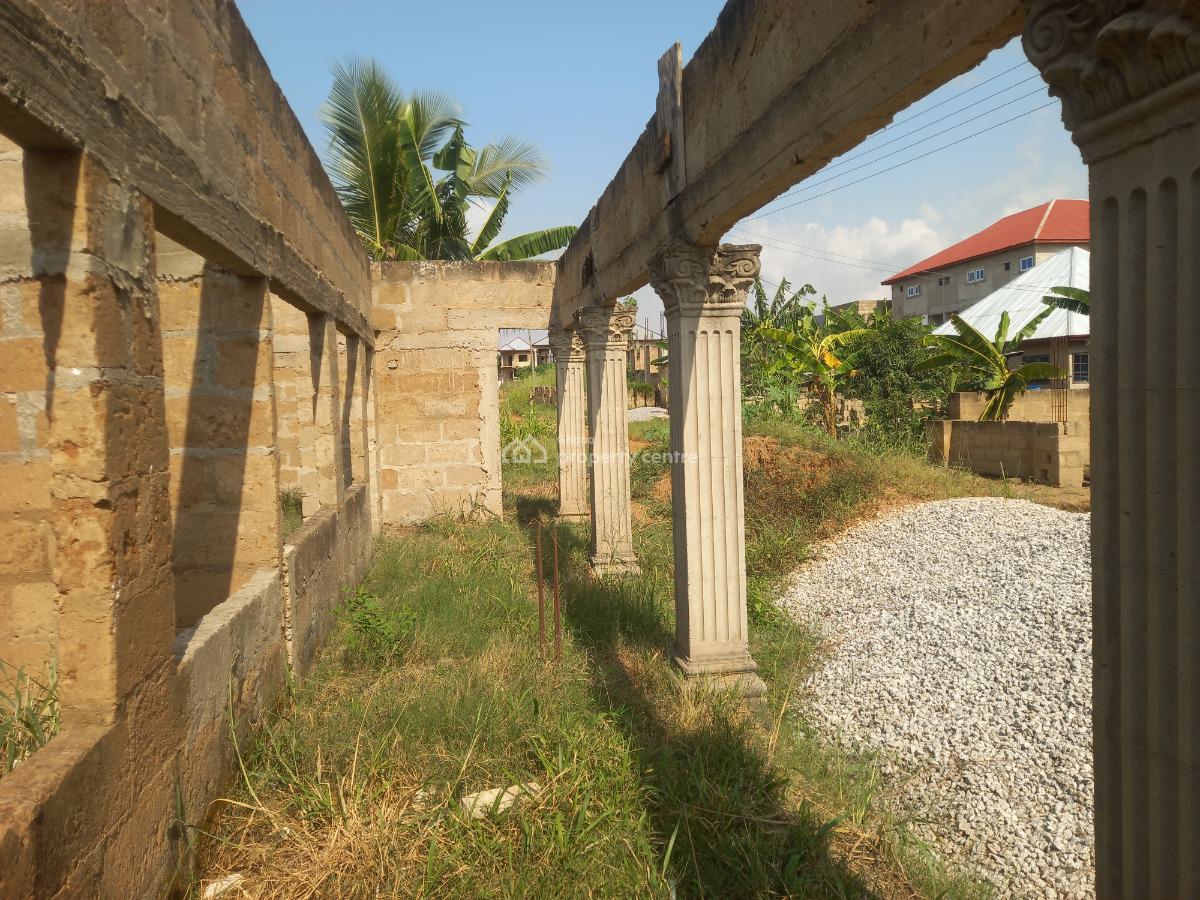 8 Bedrooms, Near Afari Military Hospital. Abuakwa Road., Kumasi Metropolitan, Ashanti, House for Sale