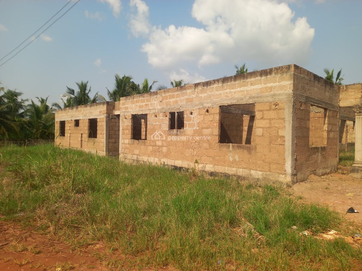 8 Bedrooms, Near Afari Military Hospital. Abuakwa Road., Kumasi Metropolitan, Ashanti, House for Sale