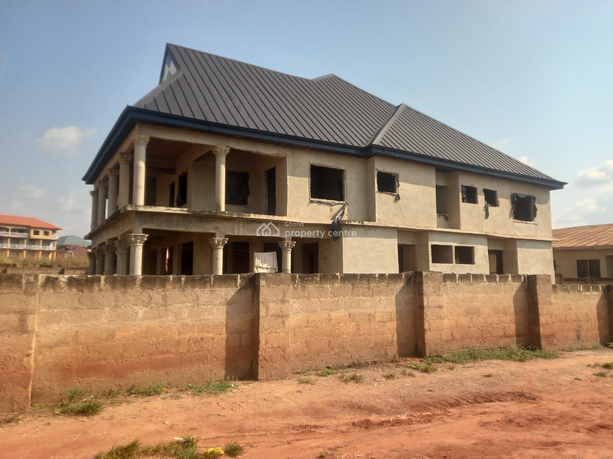 12 Bedrooms, Near Afari Military Hospital, Abuakwa Road., Kumasi Metropolitan, Ashanti, House for Sale