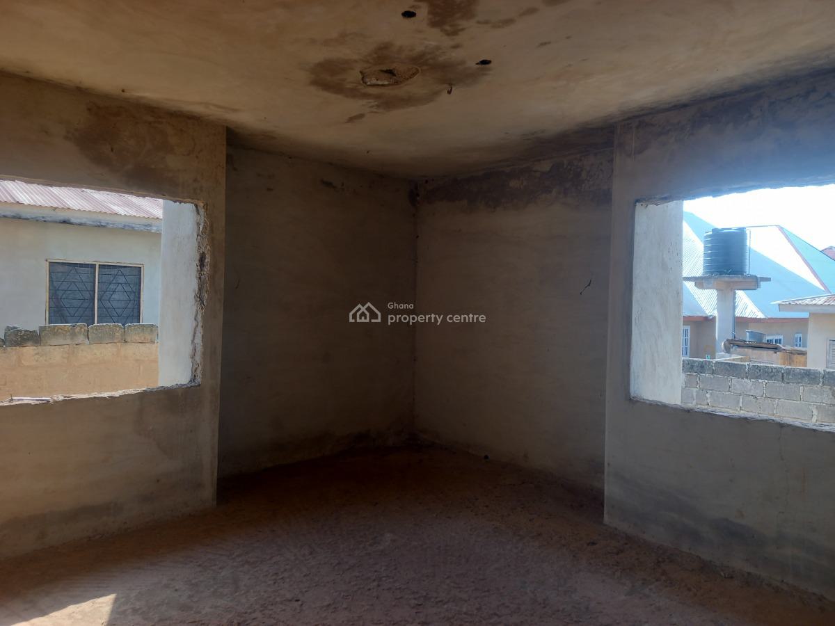 12 Bedrooms, Near Afari Military Hospital, Abuakwa Road., Kumasi Metropolitan, Ashanti, House for Sale